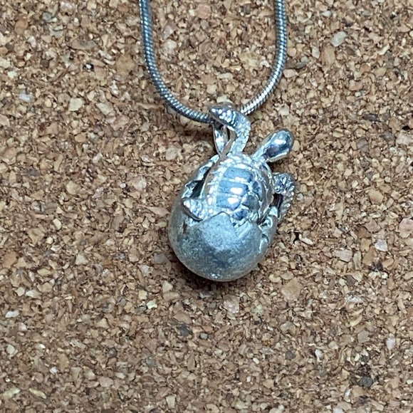 3 necklaces sold together - Picture 2 of 4